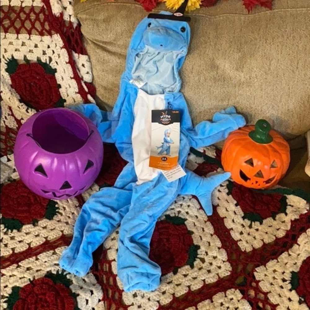 NWT Baby Shark Halloween jumpsuit costume